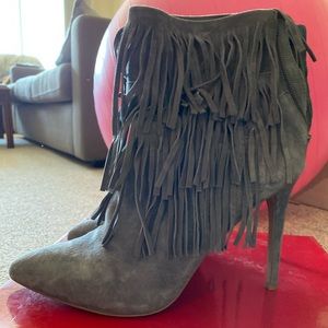 USED Steve Madden size 8